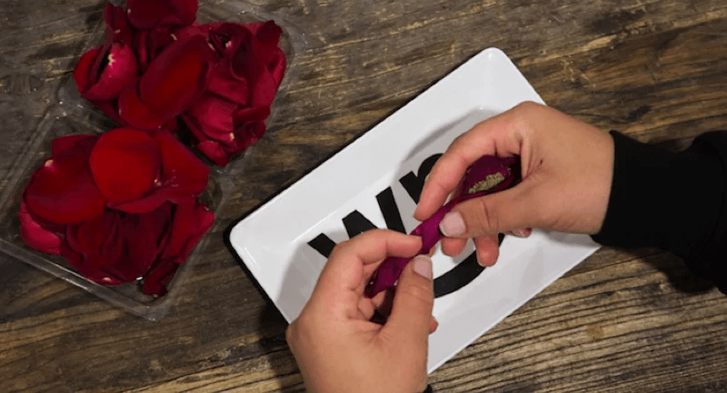 Making rose joint