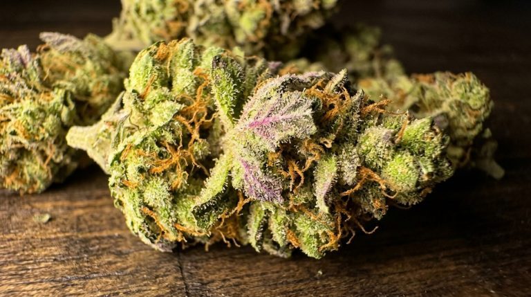 Maui Wowie strain review